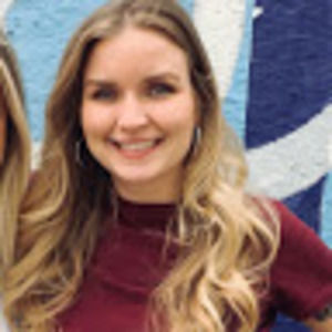 Meet your Posher, Lauren